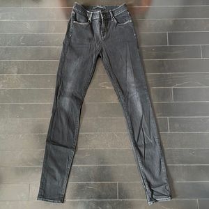 J. Brand | women’s size 24 | super skinny | black